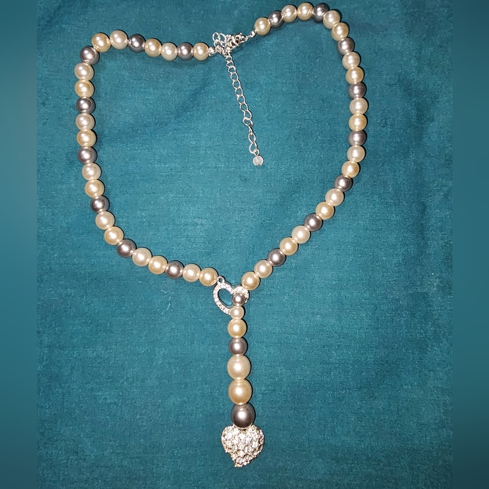 Avon heart pearl necklace